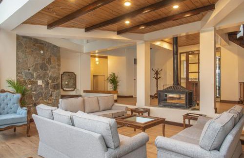 Matiana Hotel | Discover Echor Backwoods Villa: Family-Friendly Retreat