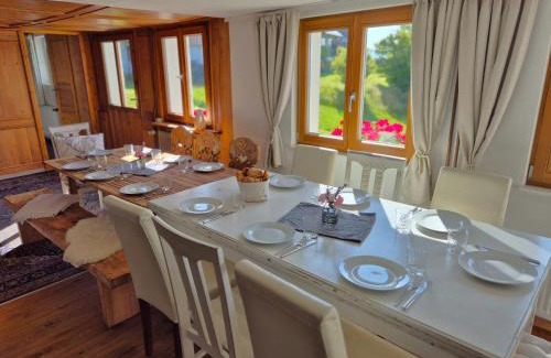 Kaisershaus Apartment | Experience Echtes Schwarzwaldhaus: Tradition Meets Modern Comfort