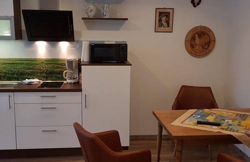 Oy-Mittelberg Apartment | Cozy Eckstein Gästehaus: Comfortable Double Room with Balcony