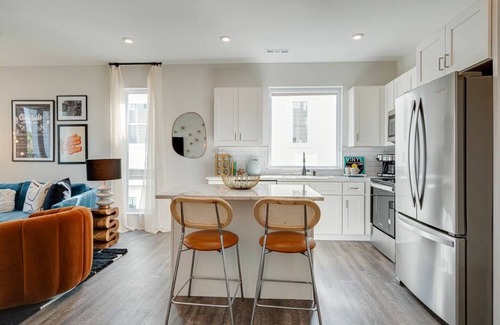 Whitebridge House | Eclectic Charm 5623 & 5625- Sleeps 18