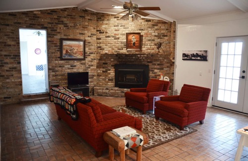 Westminster House | Family-Friendly Eclectic Country Ranch Near Trenton