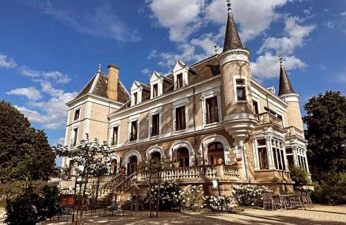 Saint-Paul en Jarez Hotel | Discover Eclosion Château Hôtel & Restaurant – Family-Friendly Stay