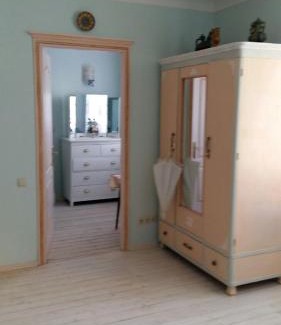 Poltava Oblast Apartment | Eco-Apartment with Ocean View and Hot Tub – Rated 9/10