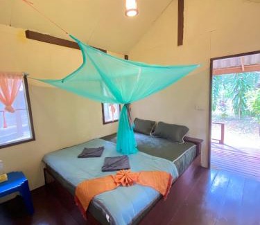 Ranong House | Eco Bungalow: Guest Rated 8.5 with Family-Friendly Amenities