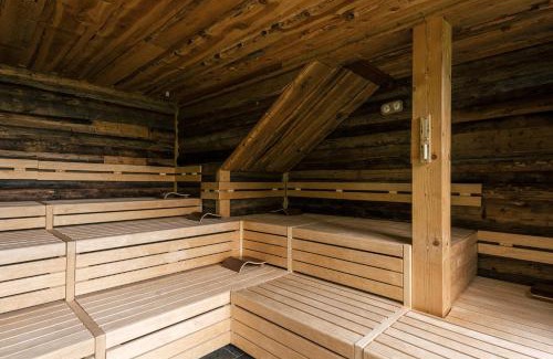 San Martino Ski Chalet | Unforgettable Stay at Almchalet Gallfallalm with Hot Tub