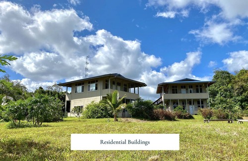 Kapoho Hotel | Eco-Community Retreat Center: Family-Friendly Getaway