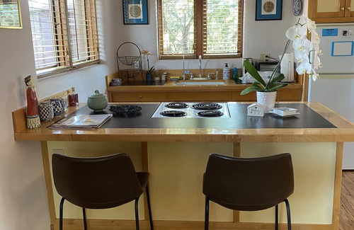 Canoncito House | Eco-Friendly Retreat: Pet Friendly with Pool & Spa Amenities