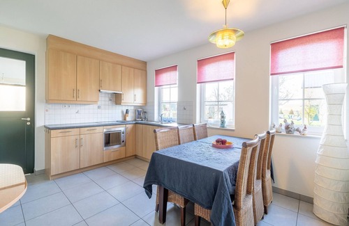 Sint Kruis House | Eco-Friendly Retreat with Garden and Family Amenities