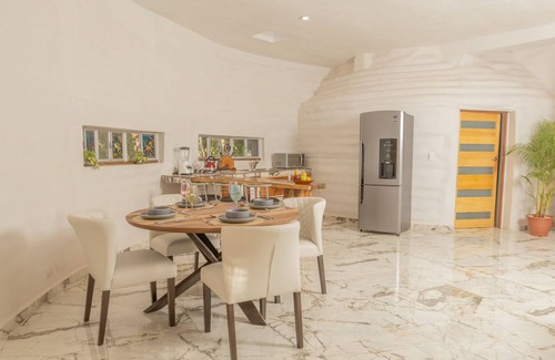 Leona Vicario House | Eco-Friendly Dome Retreat in Lush Jungle with Pool & Amenities