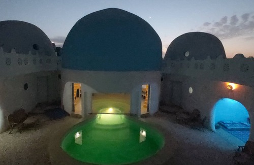 Niaga Villa | Eco-Friendly Guest House Steps from the Beach with Pool