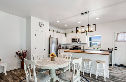 Pagosa Springs House | Eco-Friendly Home in a Lakefront Community - Walk to Dining & Shopping