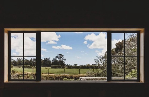 Kaimiro Cabin | Unwind at The River Retreat: Off the Grid Bliss