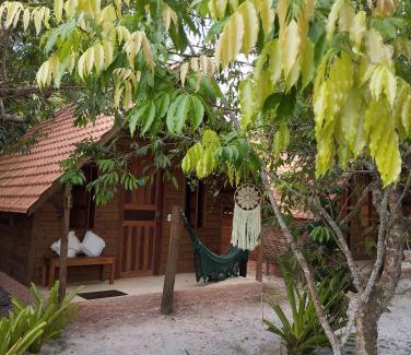 Caraiva Ski Chalet | Eco Glamping Caraiva: Oceanfront Retreat for Families