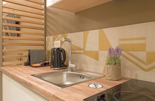 Toroni House | Eco Green Residences & Suites: Oceanfront Relaxation Awaits
