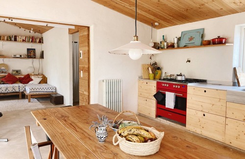 Torroella de Montgri Cottage | Eco House by the Beach - Family & Pet-Friendly Retreat