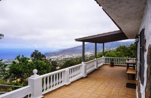 La Orotava House | Eco House: Experience Nature in a Unique Setting