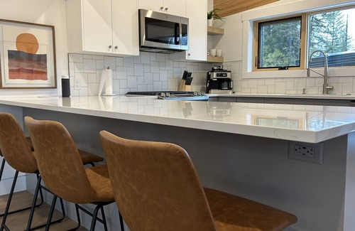 Rossland Apartment | Eco Luxury Suite at Red Mountain - Rated 9.2/10 by Guests