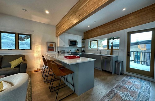 Rossland Apartment | Eco Luxury Suite at Red Mountain - Rated 9.2/10 by Guests