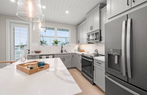 Cortez House | Inviting Canal Front Home with Private Dock at Hunter's Point