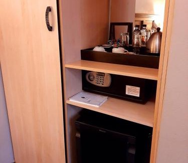 Zwartkop Hotel | Eco Park Lodge: Family-Friendly Retreat with Pool & Breakfast