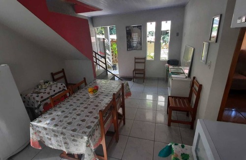Apiai House | Eco Residencial Martins: Perfect for Families and Pets