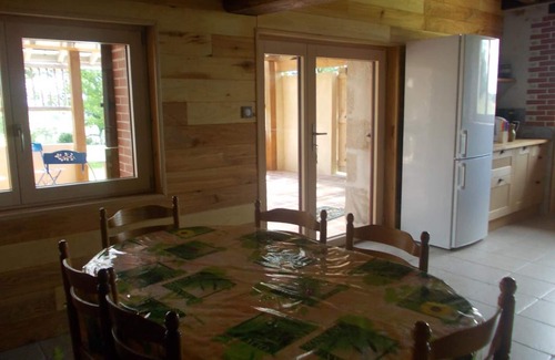 Blomard Cottage | Gite Blomard: Family Retreat with Spa & Breakfast Included