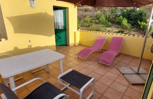 Montijos House | Cozy Eco Retreat with Nature Views & WiFi Amenities
