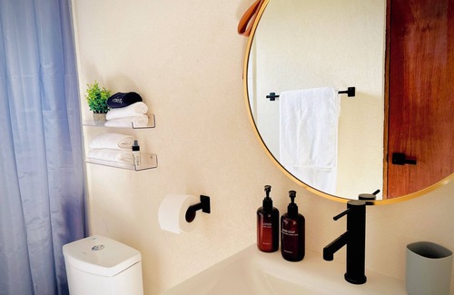 Rendezvous Apartment | Eco-Studio Hideaway Luxe Comfort near Worthing Beach