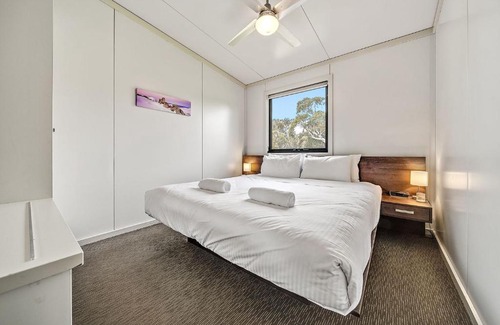Crackenback House | Eco-Friendly Ecocrackenback Chalet Near the Slopes