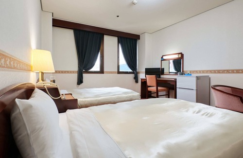 Toyama Hotel | Eco-Friendly ecoHotel with Breakfast & Wheelchair Access