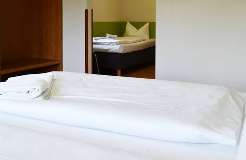 Innenstadt Hotel | Explore ECOINN Hotel am Campus: Family-Friendly Stay