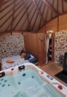 Saint-Maximin-la-Sainte-Baume Bed & Breakfast | Explore Eco-Friendly Ecolodges in Scenic Provence