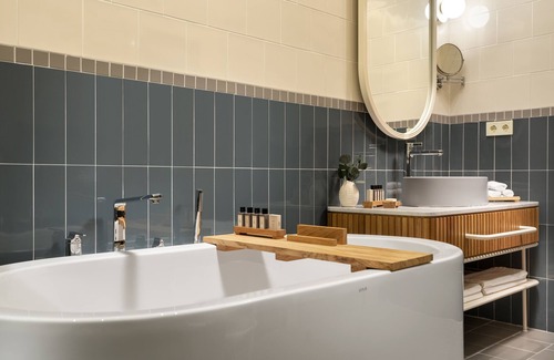 Galata Hotel | Exceptional Ecole St Pierre Hotel with Family-Friendly Amenities