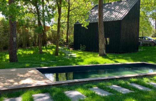 Biscarrosse House | Relaxing Ecolodge with Pool at Golf-Lac de Biscarrosse