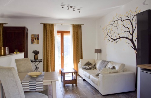 Cicerale Apartment | Hidden Retreat at Ecolodge Selvitelle Surrounded by Nature