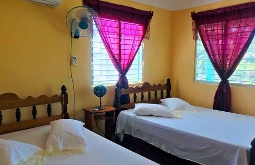 Vinales Bed & Breakfast | Eco-Friendly Retreat at Ecological Farm William y Cary