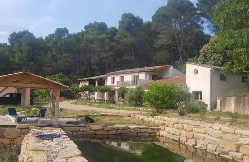Flayosc Cottage | Eco-Friendly Gite with Natural Pool and Family Amenities