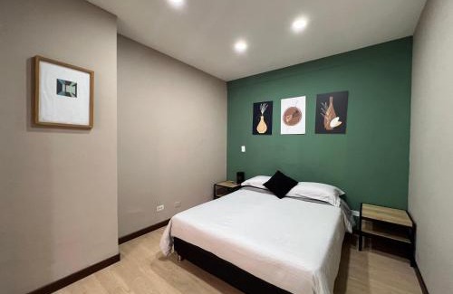 La Aguacatala Apartment | Budget-Friendly A102: Pet & Child-Friendly Stay in Medellín
