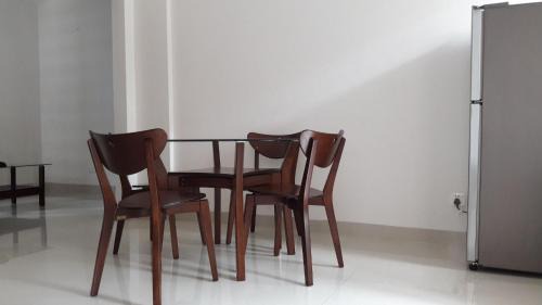 Dhaka Apartment | Budget-Friendly Retreat in New Flat, Dhaka - Child Friendly