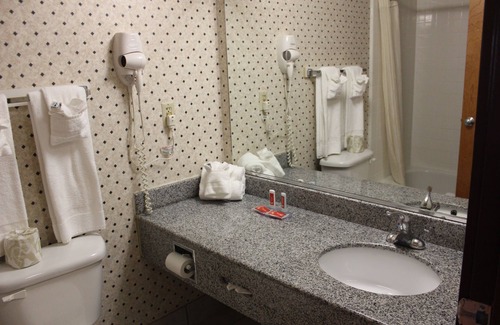 Clinton Hotel | Budget-Friendly Stay Near Andrews Air Force Base