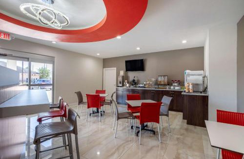 Barker Cabin | Budget-Friendly Econo Lodge: Family-Friendly Atmosphere