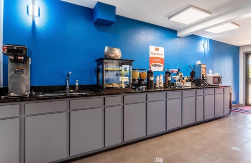 Enid Hotel | Budget-Friendly Stay at Econo Lodge Inn & Suites