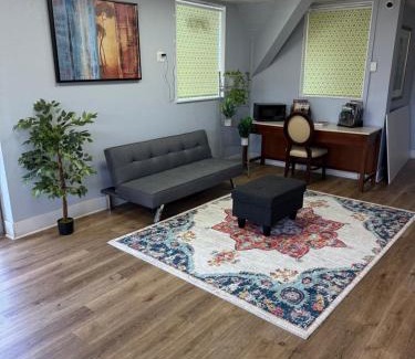 Montgomery Cabin | Budget-Friendly Montgomery Inn & Suites with Breakfast Joy