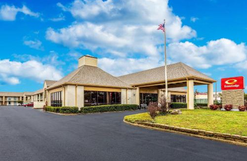 Fleet Hotel | Convenient Stay at Econo Lodge Naval Station Norfolk