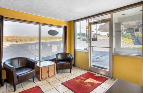 Rolla Hotel | Budget-Friendly Econo Lodge Rolla Near Missouri University