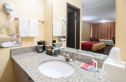 Rolla Hotel | Budget-Friendly Econo Lodge Rolla Near Missouri University