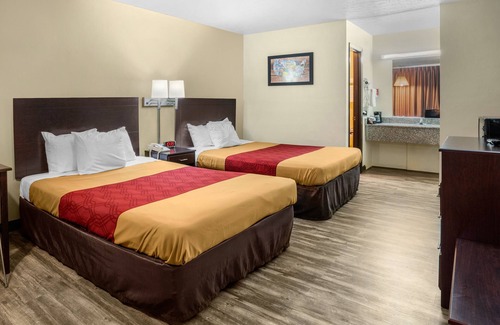 Rolla Hotel | Budget-Friendly Econo Lodge Rolla Near Missouri University