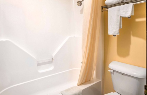 Rolla Hotel | Budget-Friendly Econo Lodge Rolla Near Missouri University