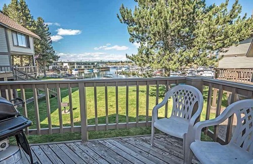 Tahoe Keys Condo | Budget-Friendly Waterfront Condo for 6 with Marina Views