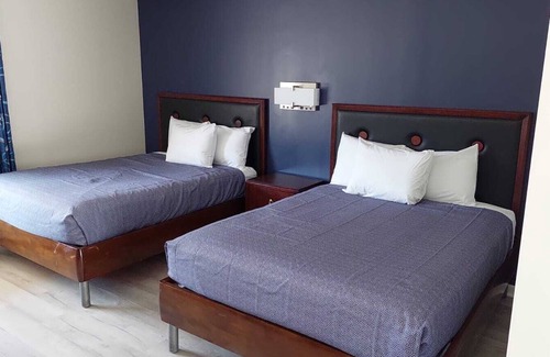 Hampton Hotel | Budget-Friendly Economy 7 Inn Hampton with Breakfast Included
